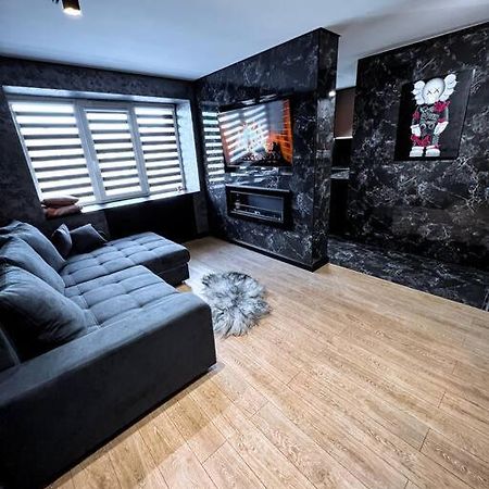 Black Pearl Luxury Apartment Ventspils Buitenkant foto