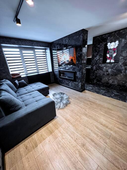 Black Pearl Luxury Apartment Ventspils Buitenkant foto
