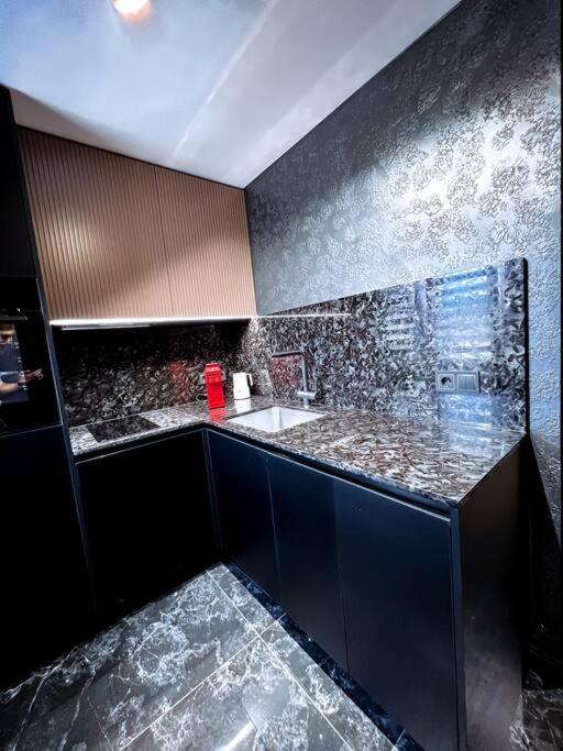 Black Pearl Luxury Apartment Ventspils Buitenkant foto