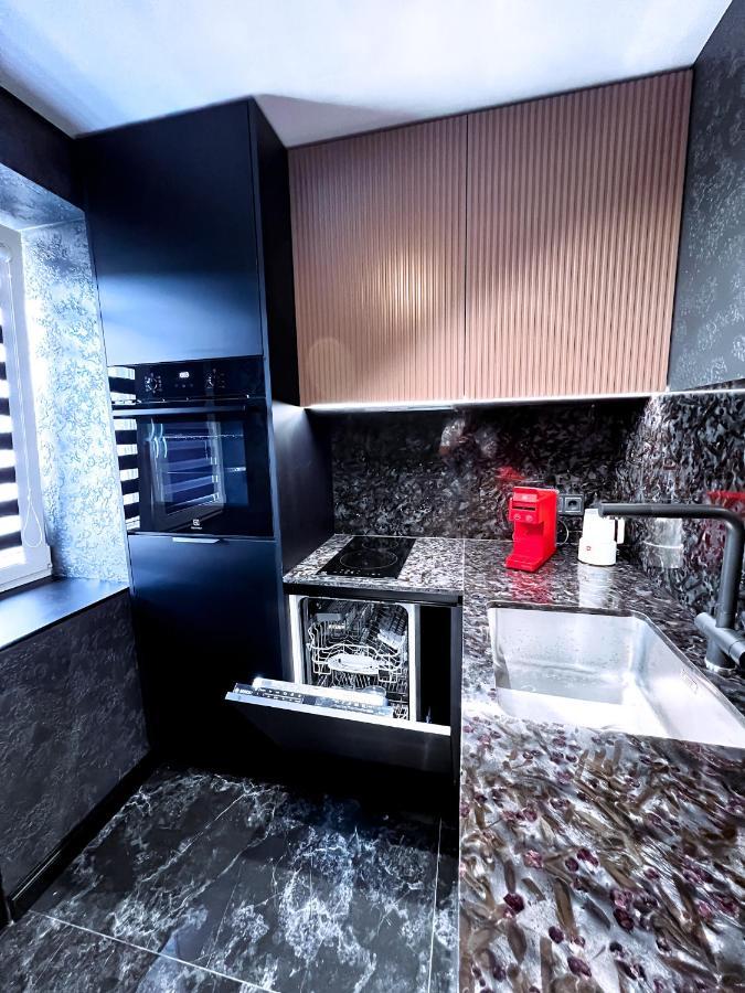 Black Pearl Luxury Apartment Ventspils Buitenkant foto