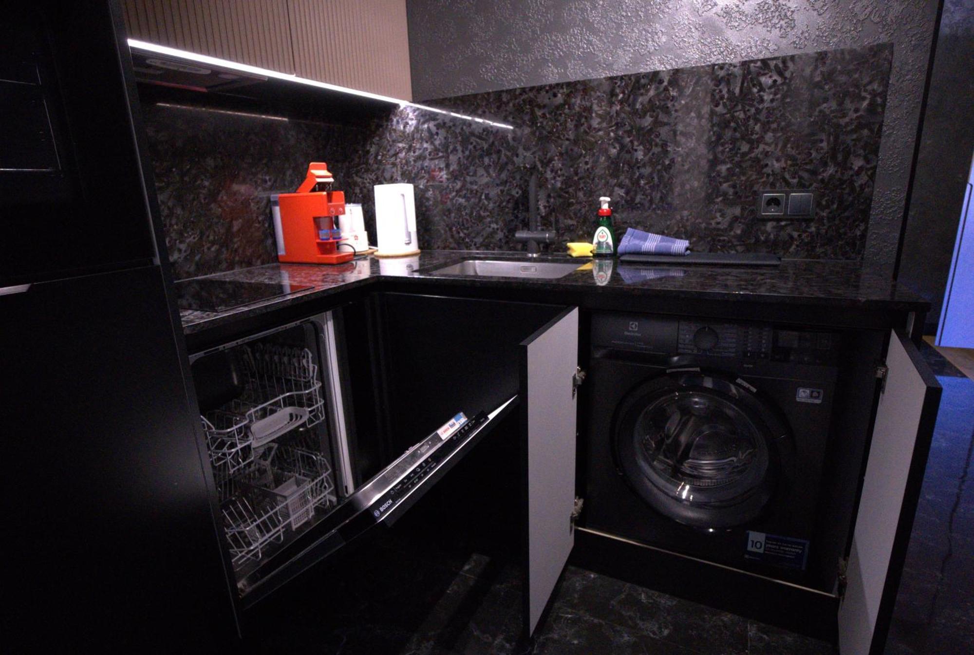 Black Pearl Luxury Apartment Ventspils Buitenkant foto